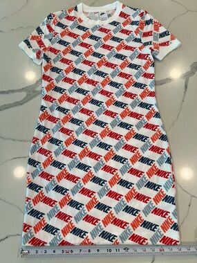 Nike White Short Sleeve Logo Print Dress with Red, Navy & Gray Logos